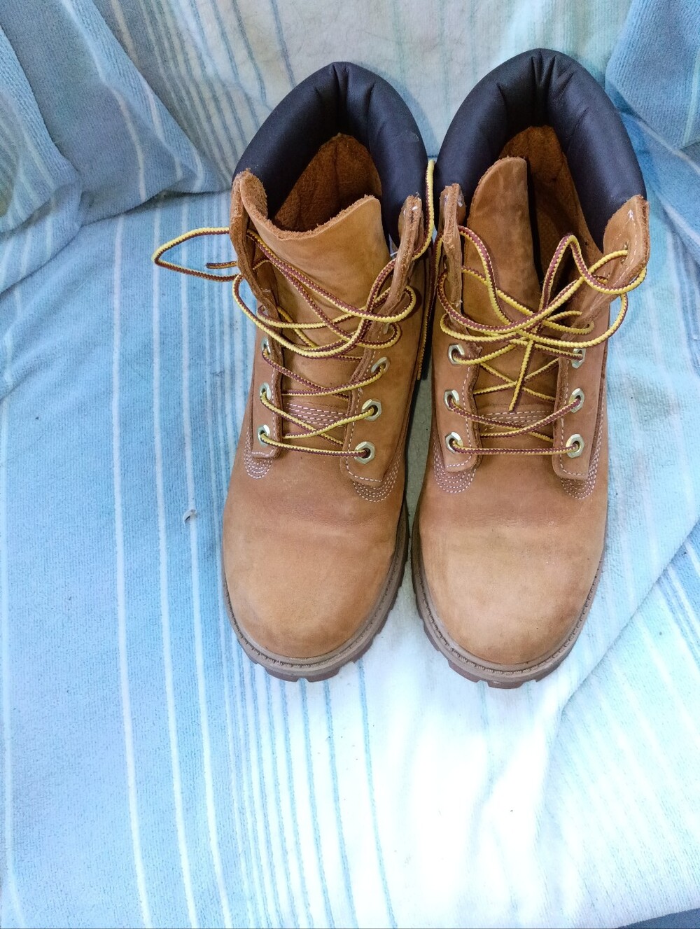 Timberland 6 Inch Nubach Leather Lace Up Boots. Men's But For 7.5 Women.
